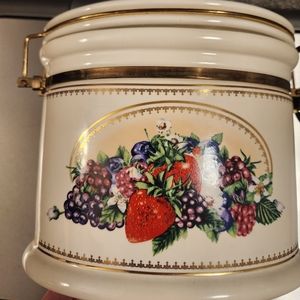 Ceramic Canister Knotts Berry Farm Foods